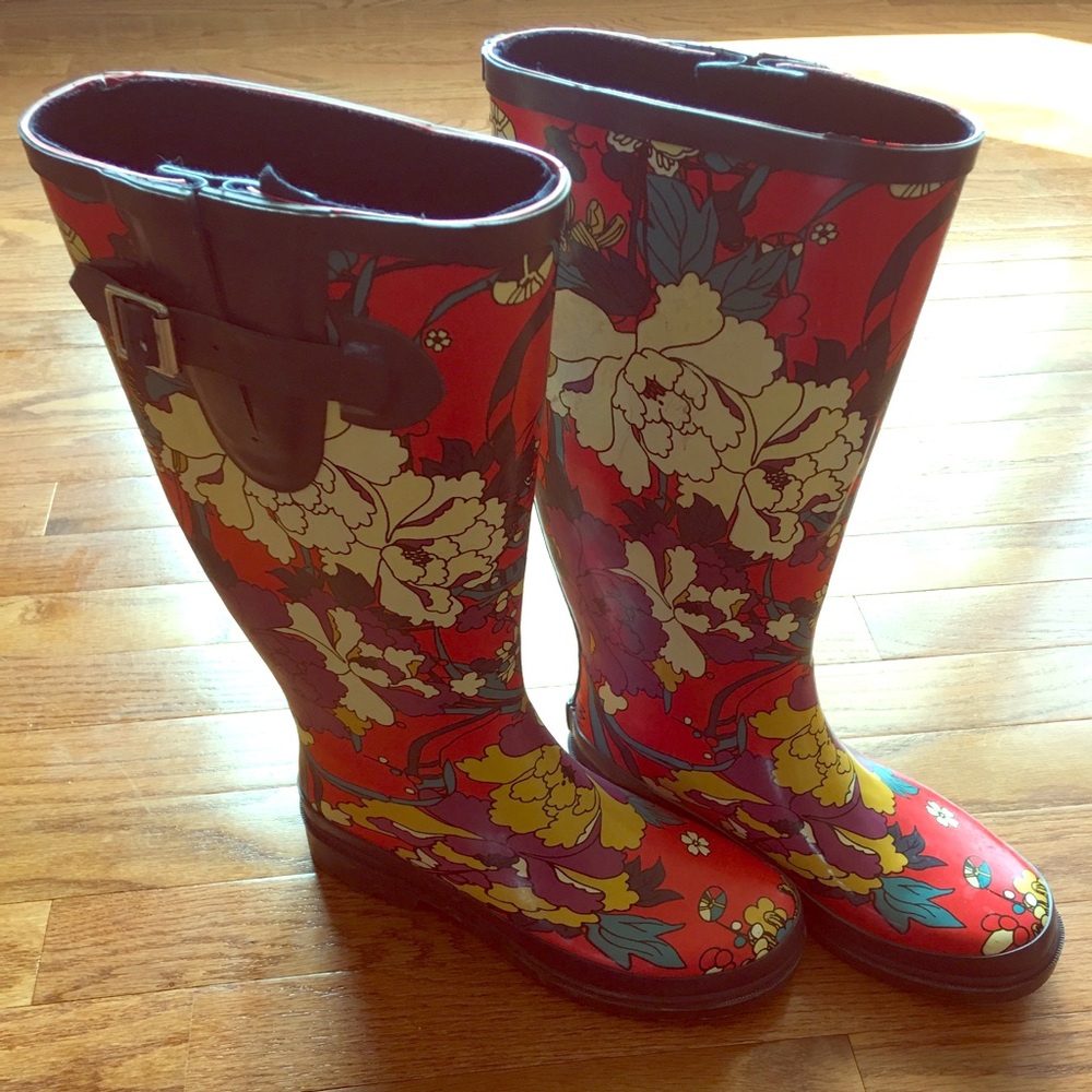 Rain boots